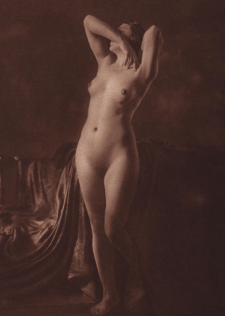 FRANZ GRAINER - Nude: Artist: FRANZ GRAINER Print Title: Nude Medium: Sheet-fed Gravure Printing Date: 1925 Printed in Germany Image size approx. 6 x 8.25 inches Please note that this lot has a confidential reserve. When y