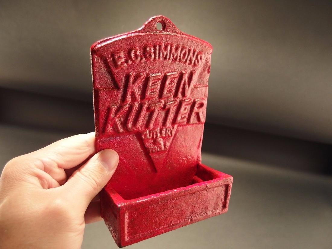 Red Cast Iron E.C. Simmons Keen Kutter Match Holder (1 of 10)