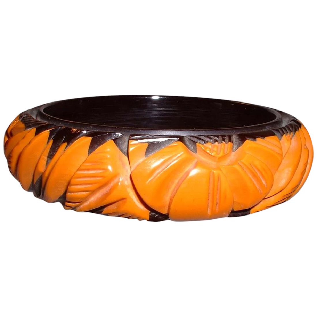 Vintage Magnificent Cast Carved Black and Butterscotch (1 of 9)