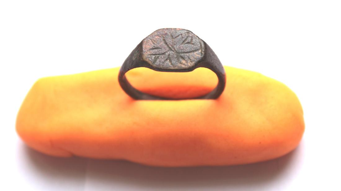 Medieval Bronze Star of Bethlehem Ring: Medieval bronze ring with flower Europe 10 th century, Kievan Rus bronze D21mm place of discovery - Ukraine, Ukrainian private collection Please note that this lot has a confidential reserve. When you