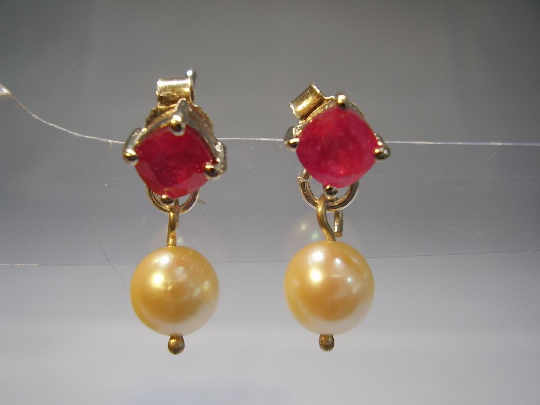 Ruby earrings with Akoya pearls (1 of 6)