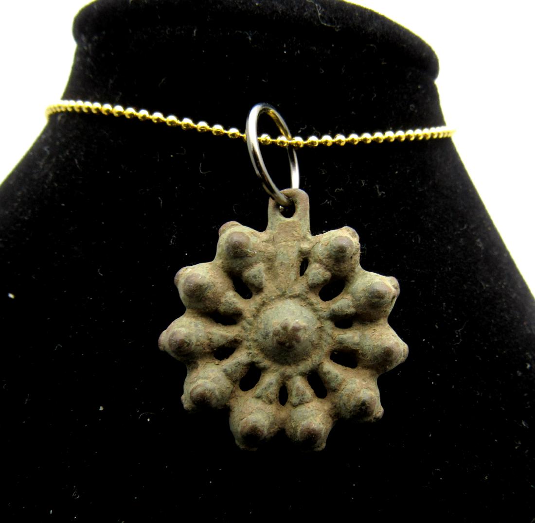 Late Medieval Tudor Bronze Floral Pendant: Title: Late Medieval Tudor Bronze Floral Pendant Date: C. 1400 - 1600 A.D. Attractive Late Medieval Tudor Floral Ladies Bronze Pendant. Expertly cleaned/polished and conserved to reveal the original l