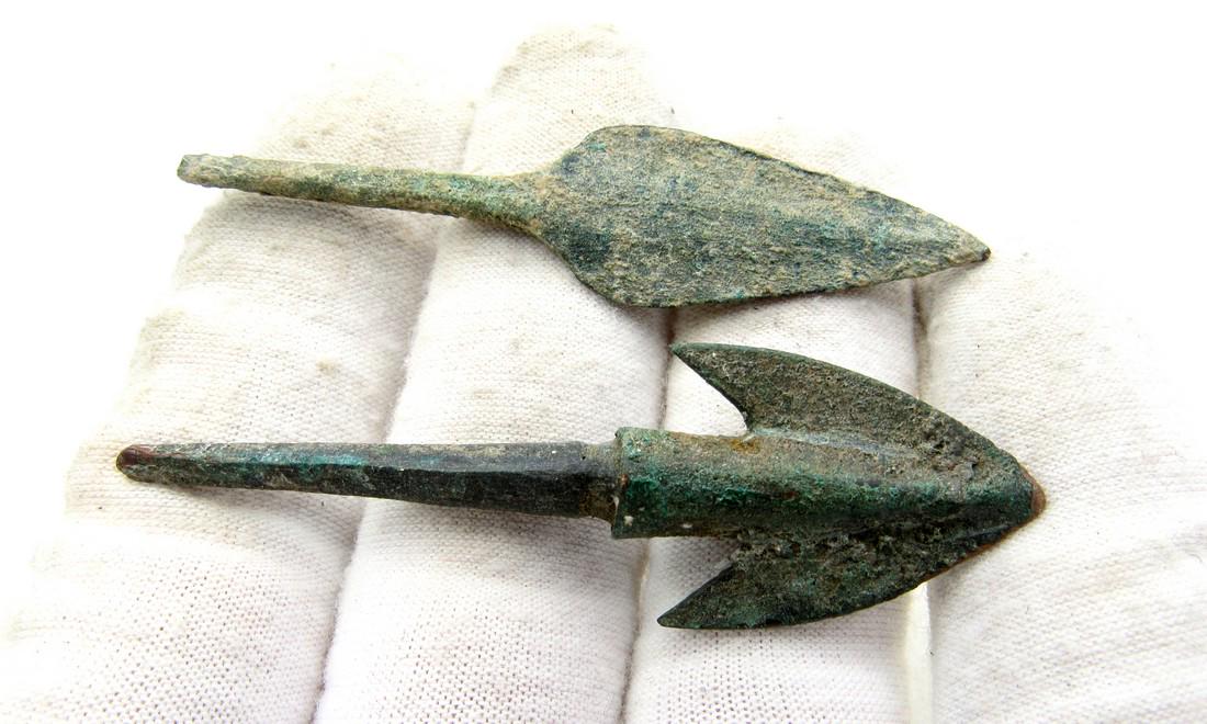 Pair of Ancien Greek Bronze Arrow Heads (1 of 2)