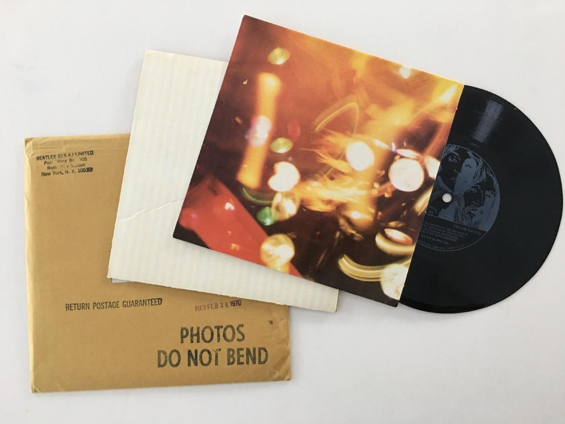 VERY RARE - BEATLES FAN CLUB CHRISTMAS CARD RECORD (1 of 2)