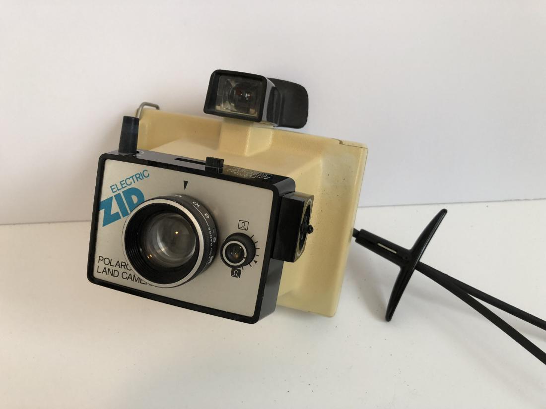 POLAROID LAND CAMERA - MIKE BARICH (1 of 2)