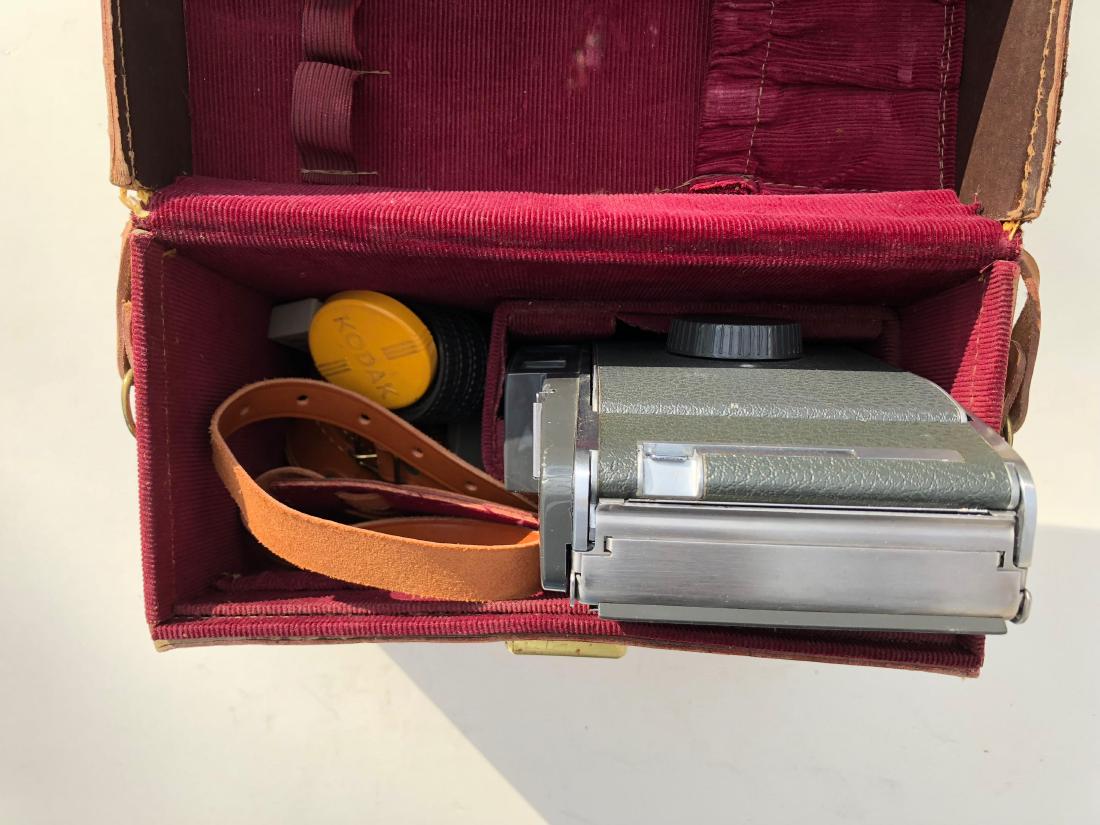 POLAROID 110B LAND CAMERA  and CASE- MIKE BARICH (1 of 6)