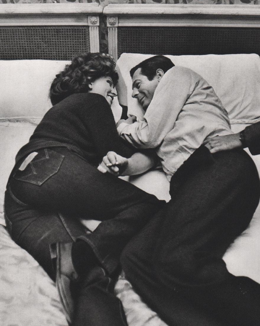 ALFRED EISENSTAEDT - Sophia Loren, Marcello Mastroianni: Artist: ALFRED EISENSTAEDT Print Title: Sophia Loren & Marcello Mastroianni Medium: Sheet-fed Gravure Printing Date: 1966 Printed in Switzerland Image Size: 6 x 7.75 inches Alfred Eisenstaedt (1898-19