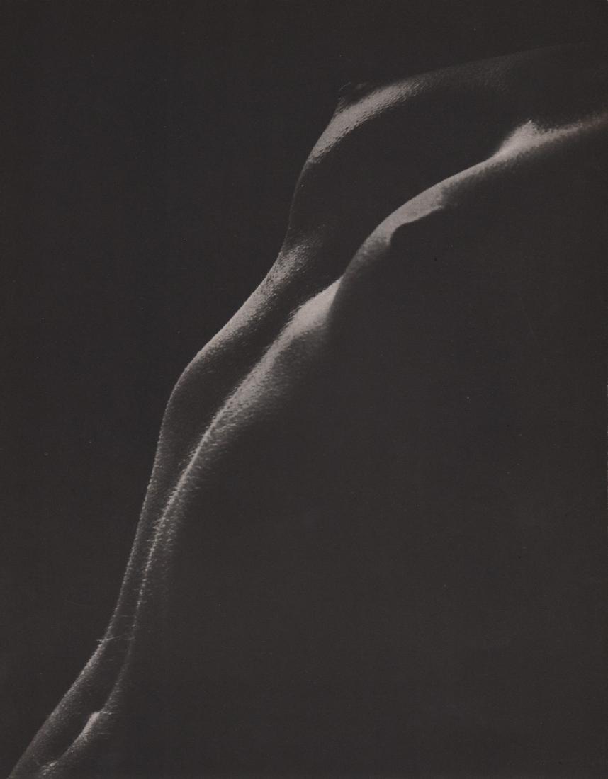 JOHN W. BARRY - Nude: Title: John W. Barry - Nude Origin: USA Date: 1937 Materials: Duotone Photoengraving Size: 8.25x10.5" Duotone Photoengraving by John W. Barry heat mounted on an archival board. Please note that this l