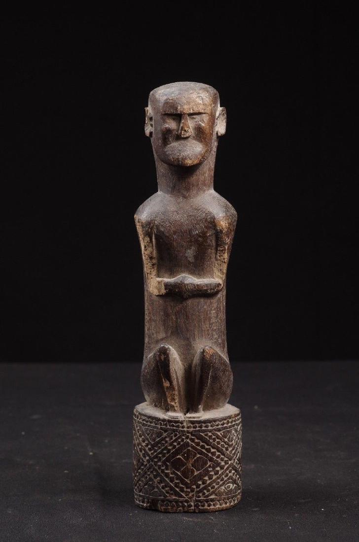 Ancestor Figurine Worn Arm Atoni West Timor Indonesia (1 of 10)