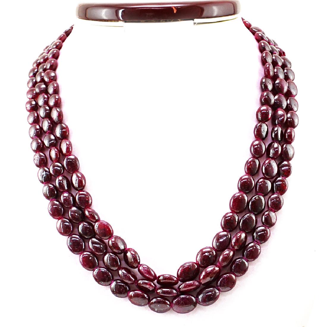 Ruby necklace with 18 kt (750/1000) gold clasp, length (1 of 3)