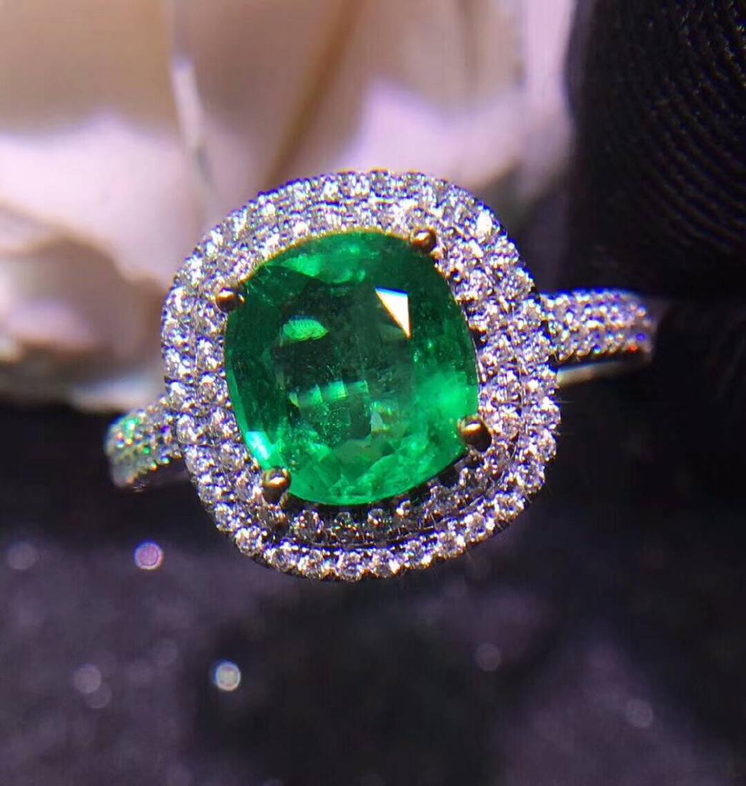 2.1ct Emerald Ring in 18kt White Gold (1 of 5)
