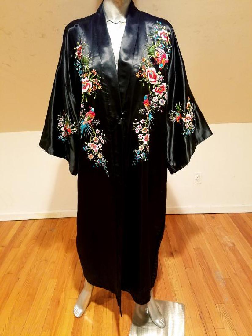 Vintage fully embroidered Chinese Kimono Robe w/sash (1 of 18)