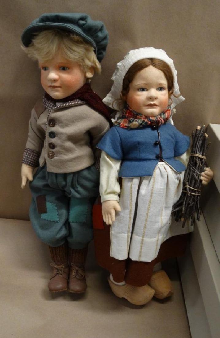 R. John Wright Mary Mapes Dodge's Hans & Gretel Brinker: R. John Wright Mary Mapes Dodge's SILVER SKATES' C HANS AND GRETEL BRINKER 1990 MATCHING NUMBERS # 245 of 350 GREAT WITH BOXES FREE SHIPPING Name: Hans Brinker Description: 20" molded felt, fully join