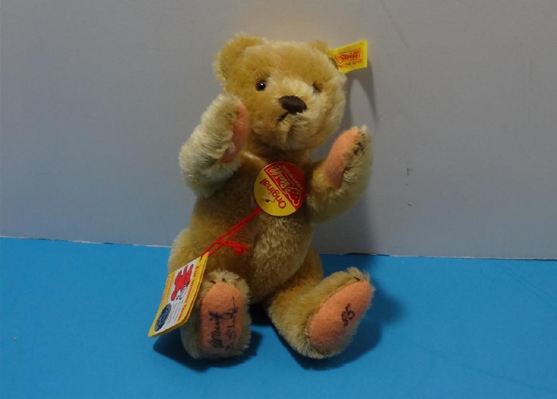 1985 Steiff Bear Original Signed on Foot Button & Tags (1 of 9)