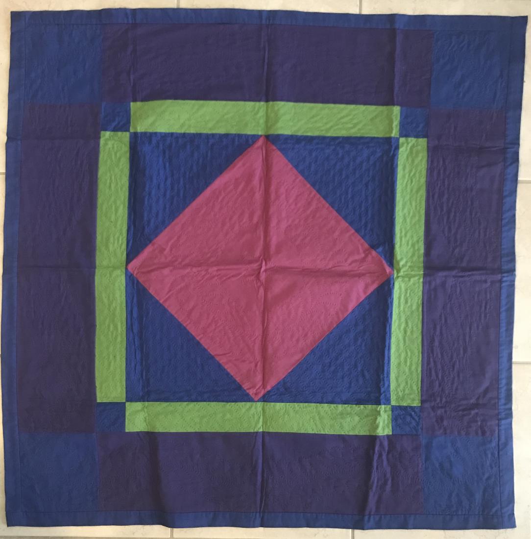 Amish Center Diamond Crib Quilt (1 of 2)
