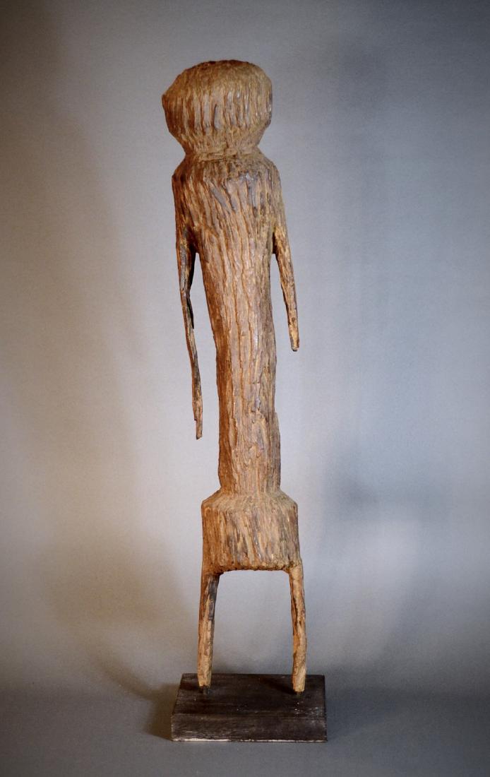 Moba Tchitcheri Ancestror Figure (1 of 20)