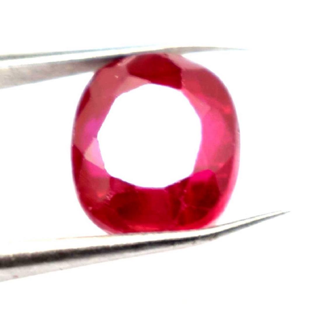 5.70 Ct Natural Red Ruby unheated/untreaded GGL (1 of 3)
