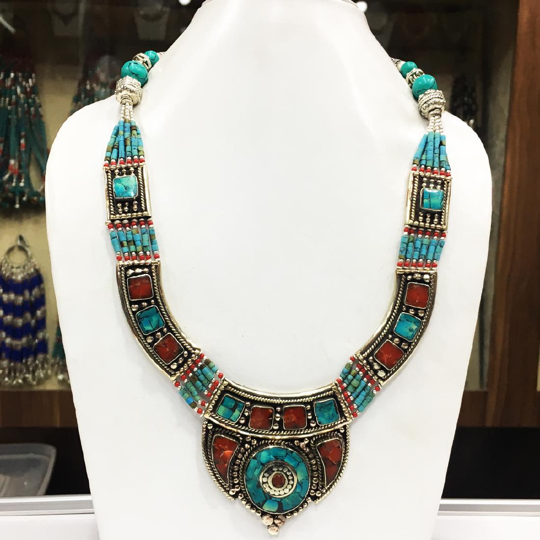 Gypsy Ethnic Choker Handmade Necklace: Item: Gypsy Ethnic Choker Handmade Necklace Handmade Origin: Tibetan Metal Purity: Tibetan silver Gemstones: Turquoise & Coral Size (inches): 20 Please note that this lot has a confidential reserve. W