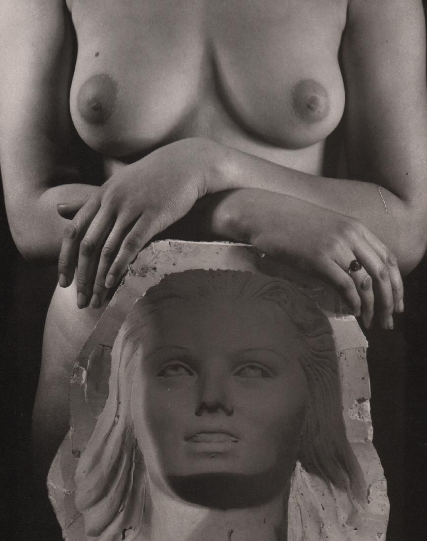 ANDRE KERTESZ - Nude, 1939: Artist: ANDRE KERTESZ Print Title: Nude, 1939 Medium: Photo-Engraving Printing Date: 1980 Printed in the USA Image size approx. 7.5 x 9.5 inches Andre Kertesz (1894-1985) born Kertesz Andor, was a Hun