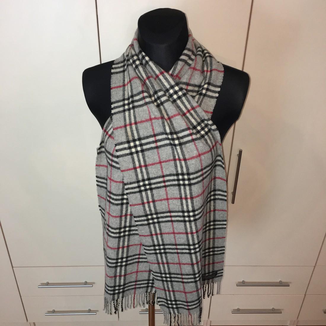 Burberry 100% Lambswool Grey Nova Check Big Scarf (1 of 8)