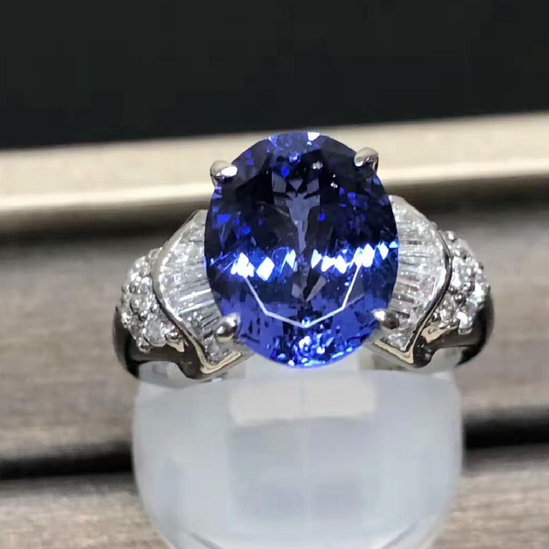 4.63ct TanzaniteRing in 18kt White Gold (1 of 9)