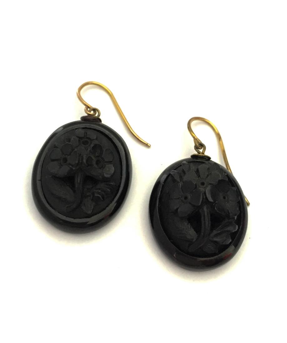 Victorian Whitby Jet Mourning Earrings (1 of 2)