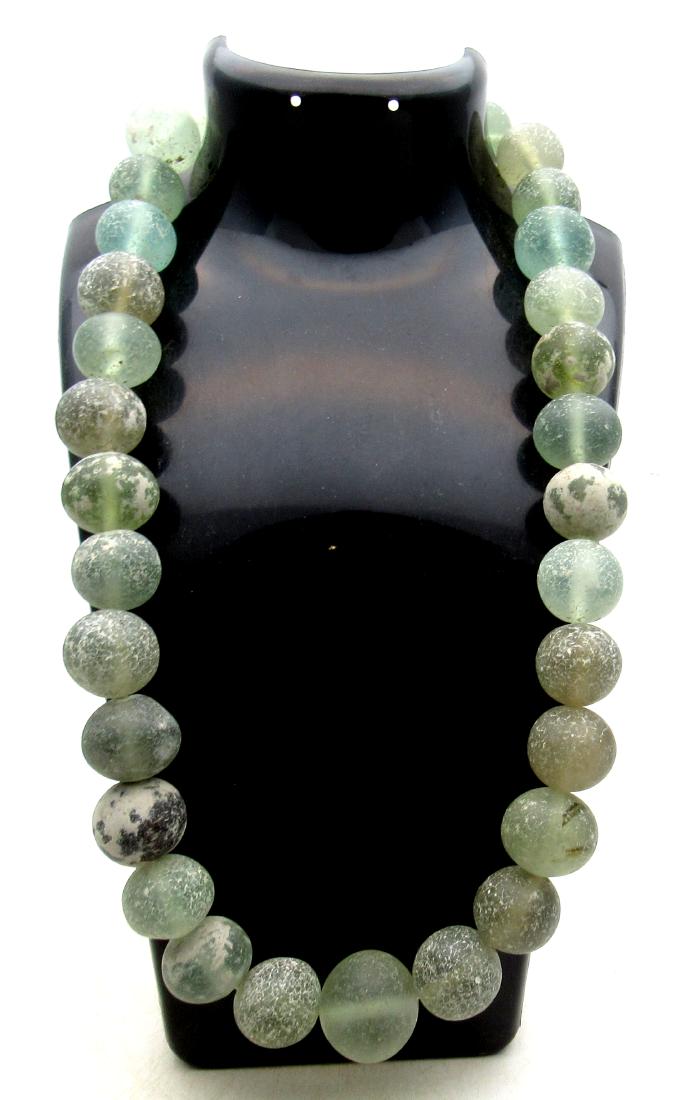Ancient Roman Glass Beaded Necklace (1 of 3)