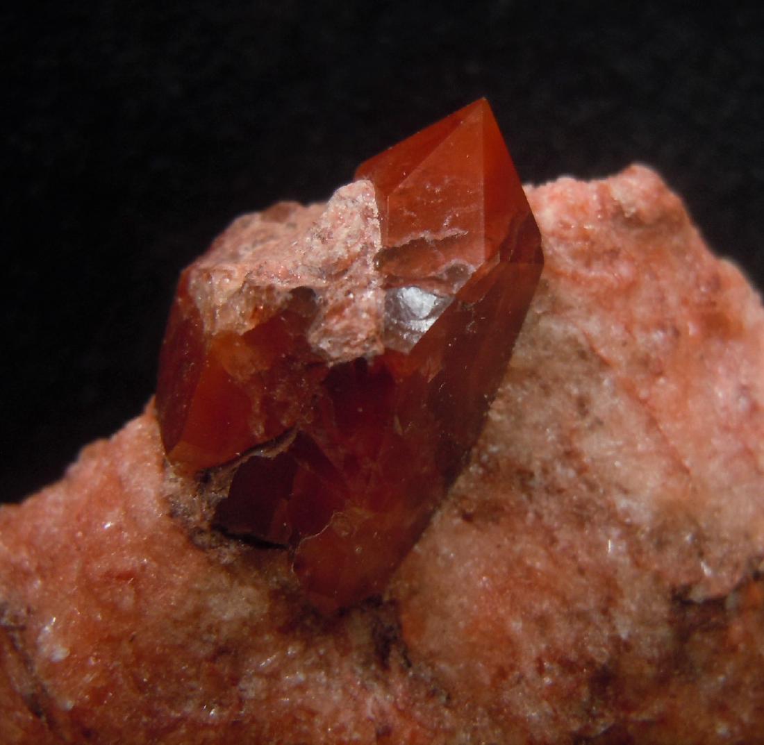 Quartz var Eisenkiesel (1 of 8)