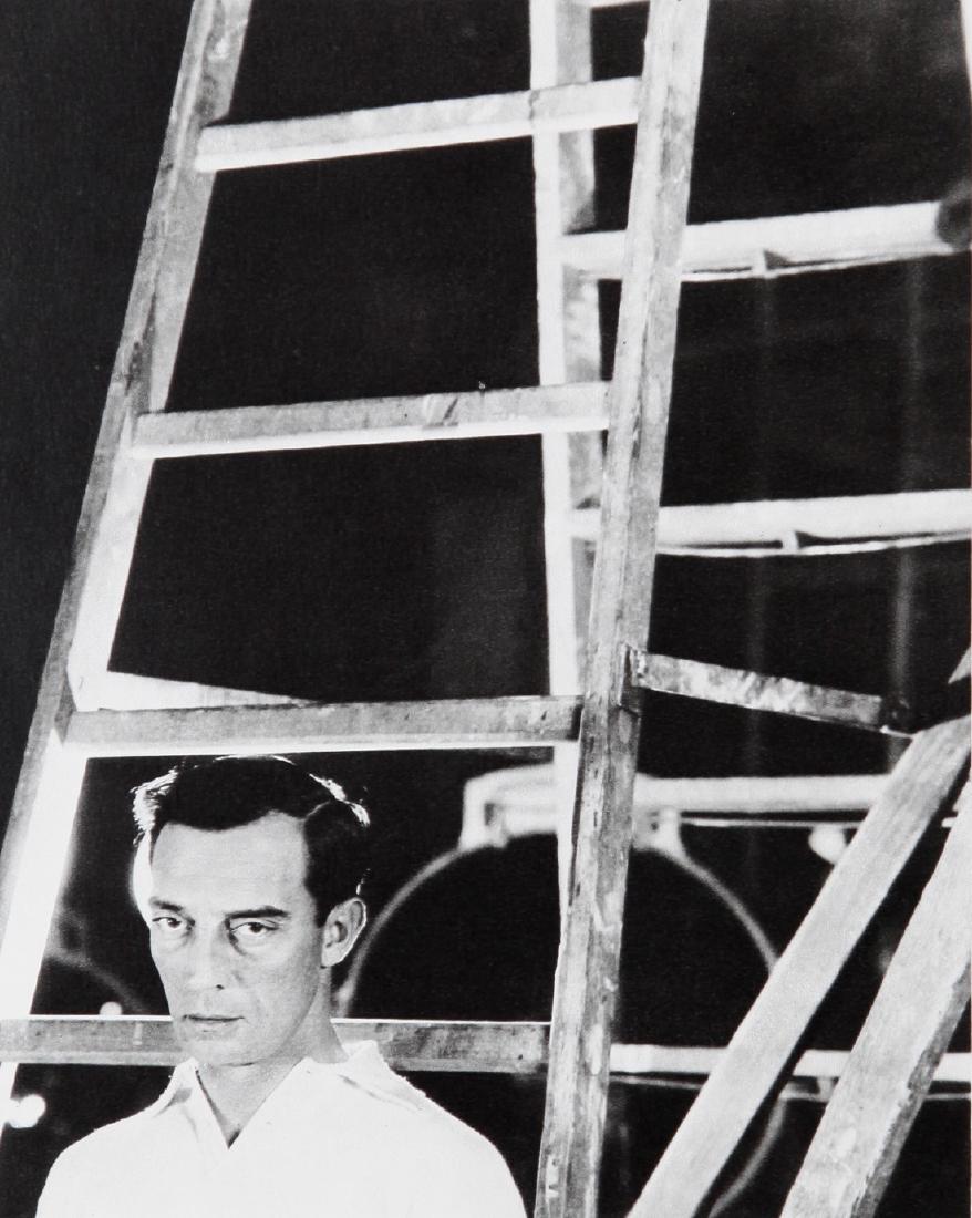 CECIL BEATON - Buster Keaton 1931: Artist: Cecil Beaton Title: Buster Keaton 1931 Date Printed: 1979 Medium: Heliogravure Printer Location: Electa Italy Size: 21.5x 17.5 cm - 8.5. x 7.5 inch With tissue guard Mount Size: 30x40 cm - 15.