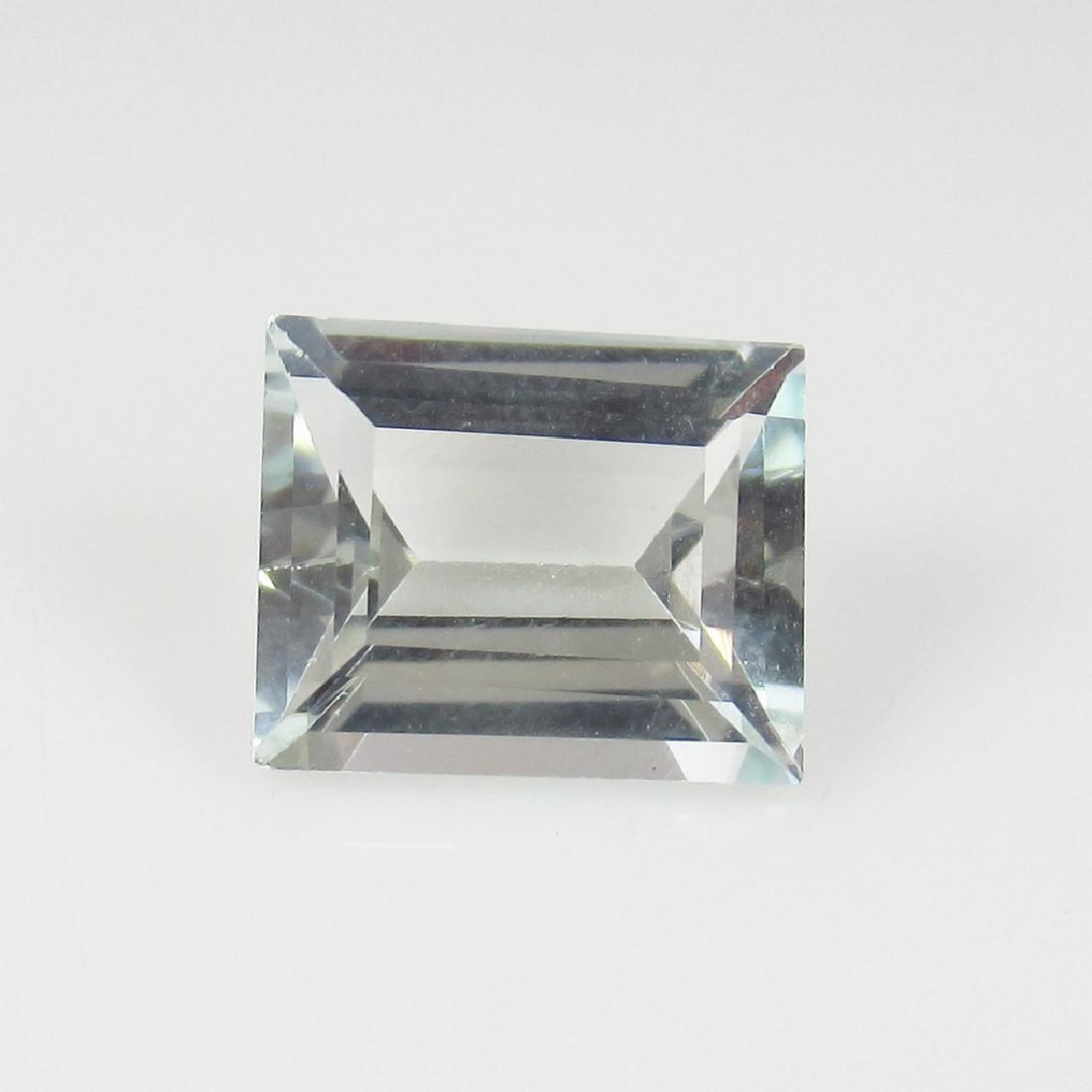 2.94 Ct Certified Loose White Beryl Ghosonite: Item: 2.94 Ct Genuine Certified Loose White Beryl Ghosonite Brand: Natural Beryl White Octagon Stone Clarity: IF Gemstones: Beryl Carat Weights: 2.94 Size/Dimensions: 10.10 x 8.40 x 5.00 mm Additional