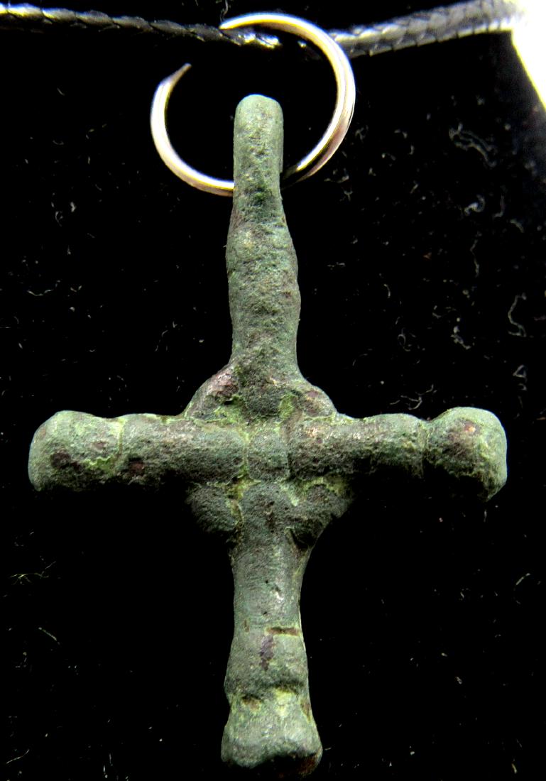 Medieval Viking Bronze Cross Pendant (1 of 2)