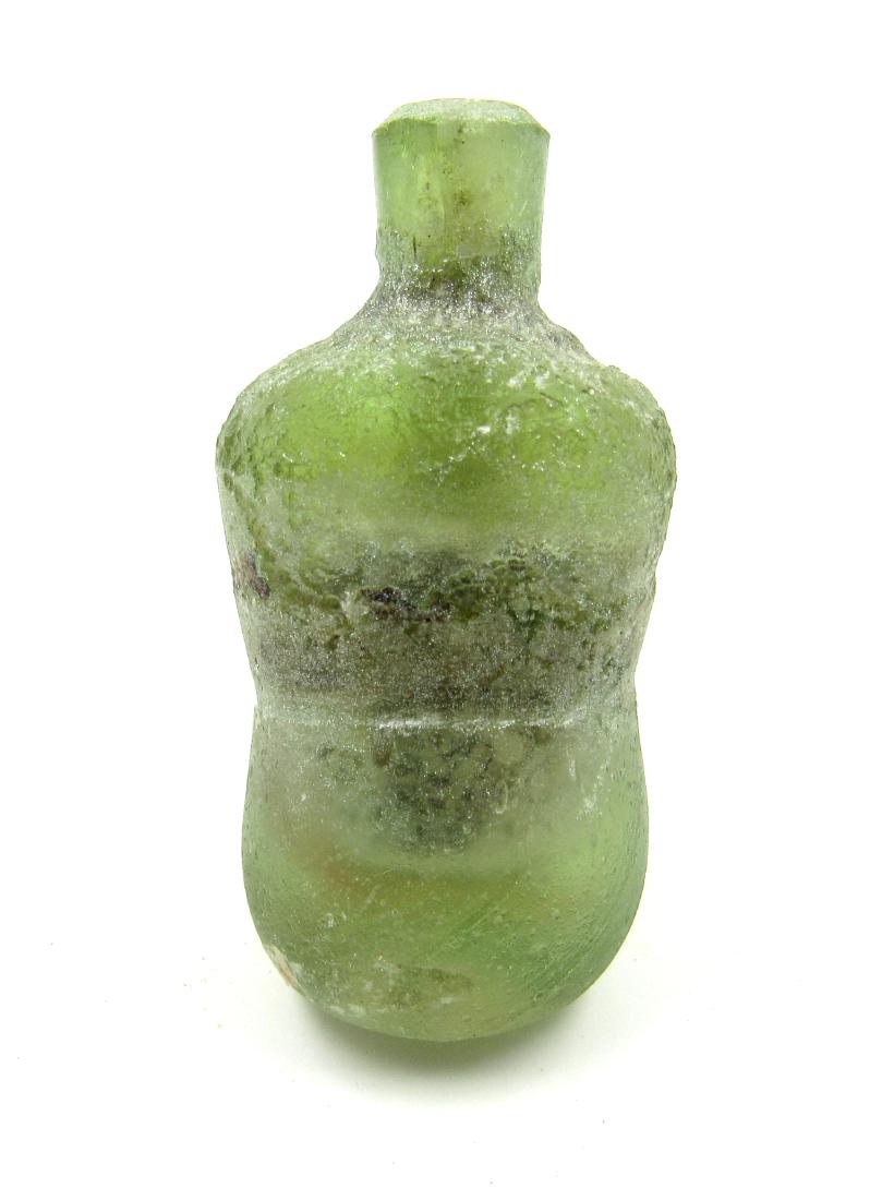 Ancient Roman / Byzantine Glass Flask: Ancient Roman / Byzantine Glass Flask Date: Circa 400 – 800 AD Ancient Roman Glass Flask. This item has been repaired. This item has been professionally cleaned to show original details, and include