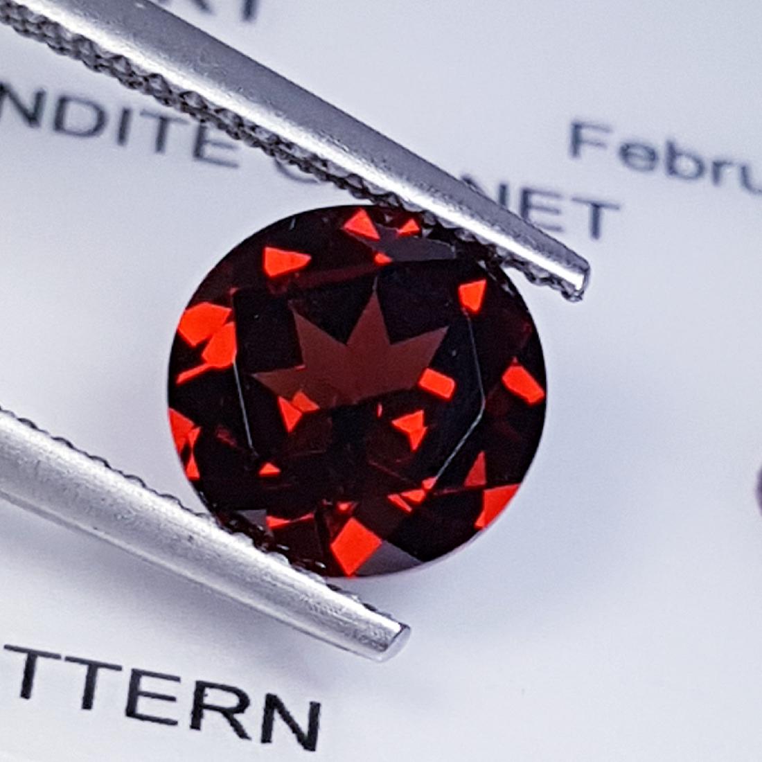 Pyrope - Almandite Red Garnet - 2.28 ct (1 of 4)