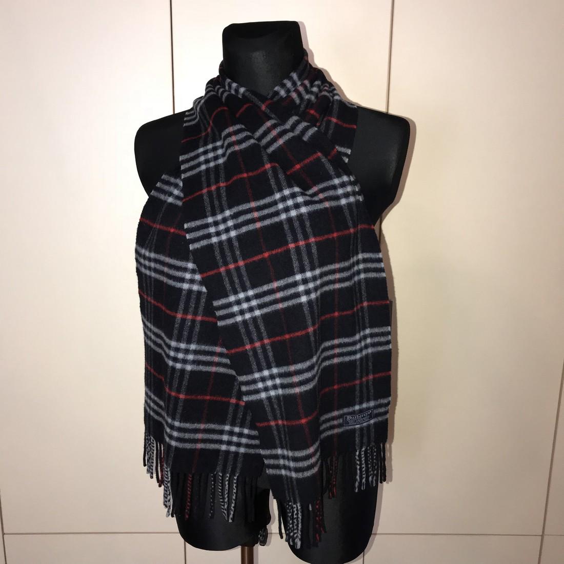 Burberry 100% Lambswool Dark Blue Nova Check Scarf (1 of 5)
