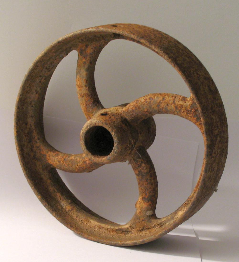 Graphic cast iron wheel (1 of 3)