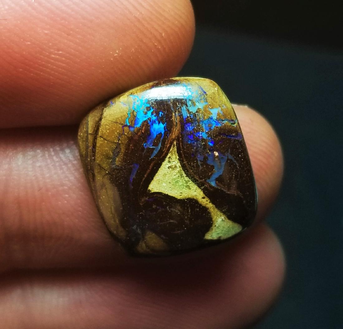 9.81 ct Australian Boulder Opal (1 of 4)