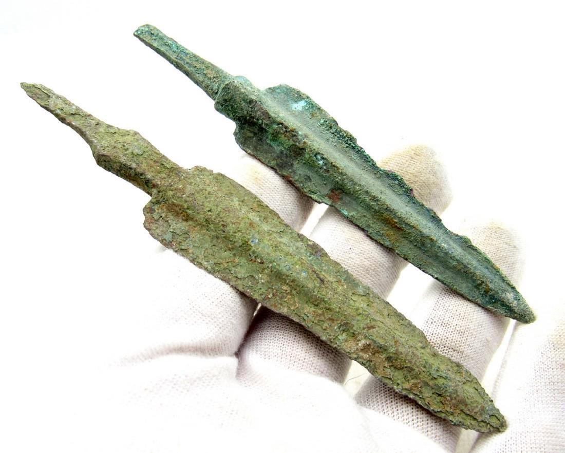 Pair of Ancient Greek Bronze Arrowheads (1 of 3)