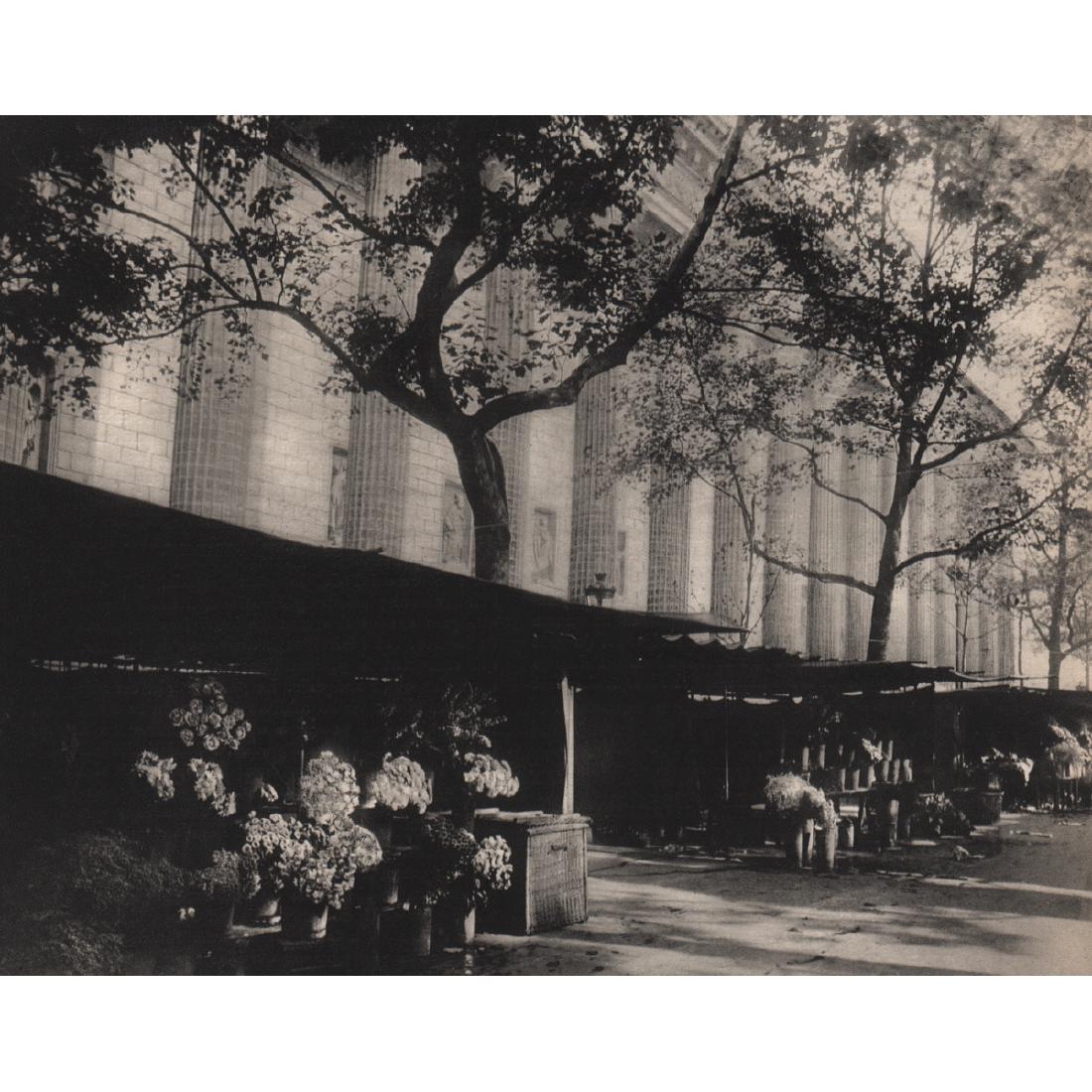 EUGENE ATGET - Le marche aux Fleurs: Artist: EUGENE ATGET Print Title: Le marche aux Fleurs de la Madeleine Medium: Sheet-Fed Gravure Printed in 1930 Printed in France Image Size: 8.5 x 7 inches Jean-Eugène-Auguste Atget (1857-1927) was