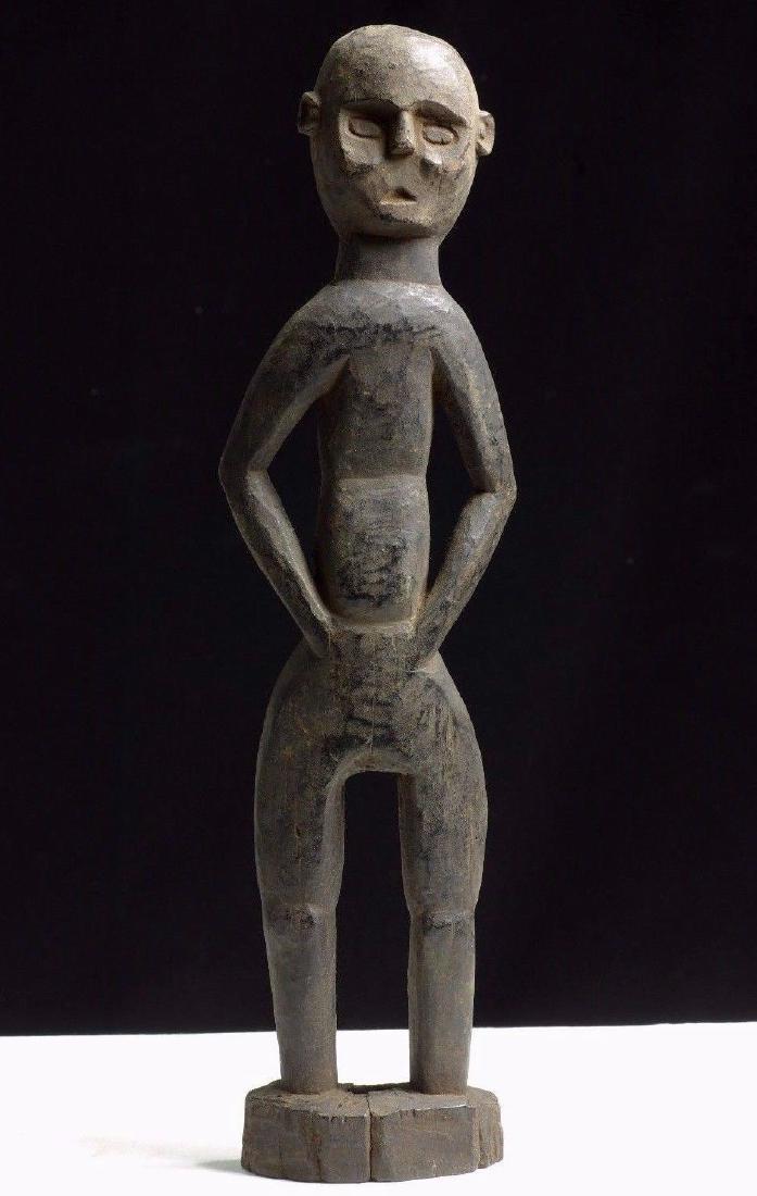 Figure of Ancestor With Hands on Hips Atoni West Timor (1 of 10)