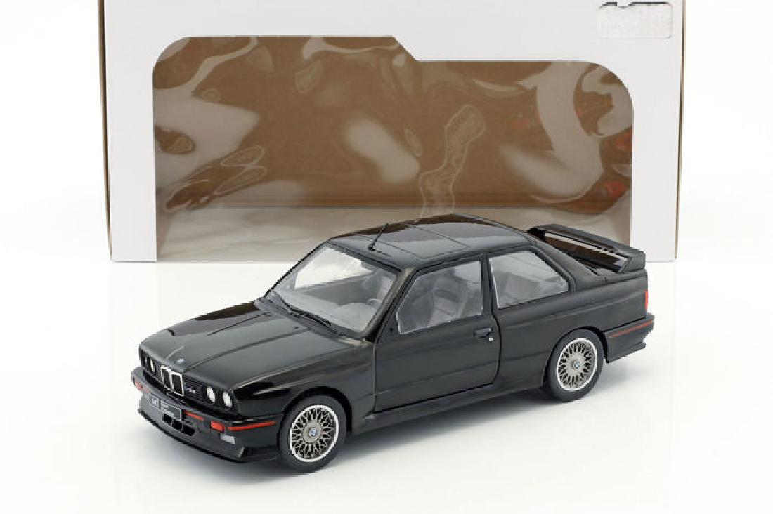 Solido 1:18 BMW E30 M3 Sport Evolution 1990 (1 of 10)