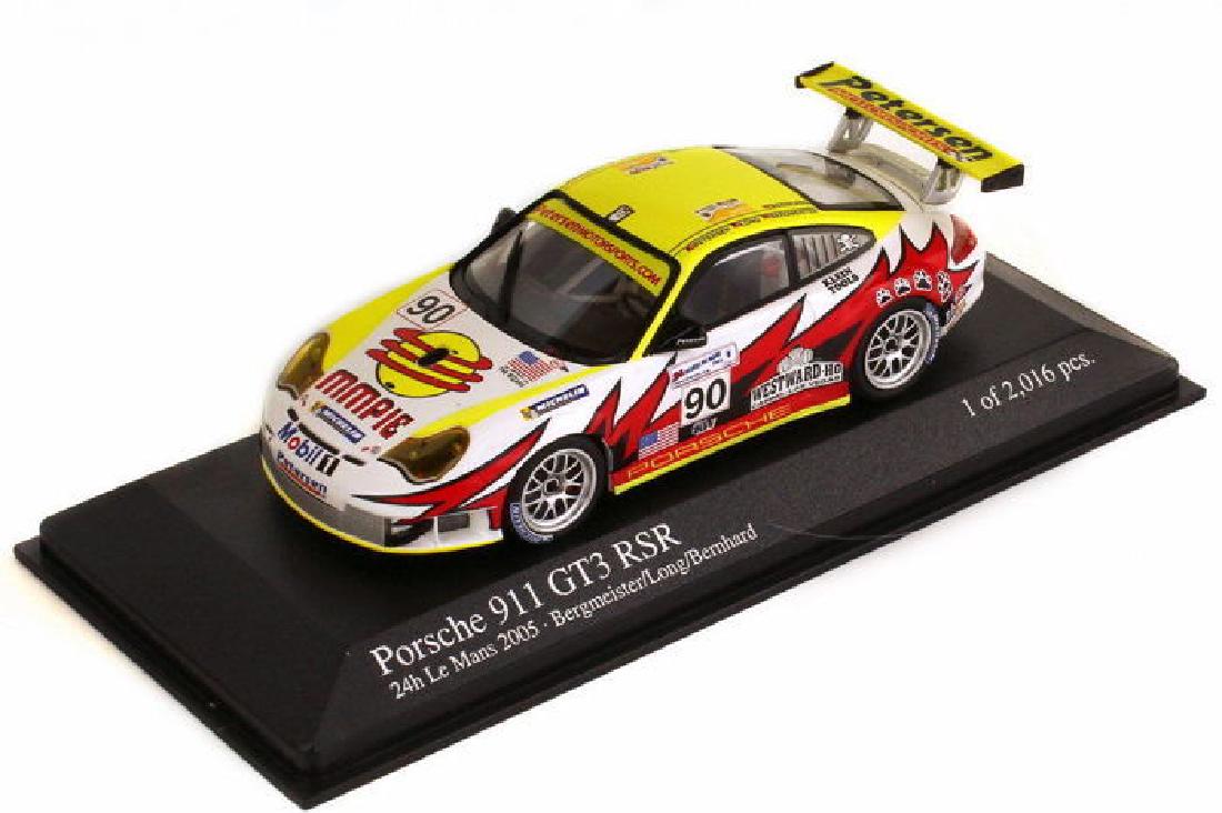 Minichamps 1:43 Porsche 911 GT3 RSR #90 24h Le Mans (1 of 9)