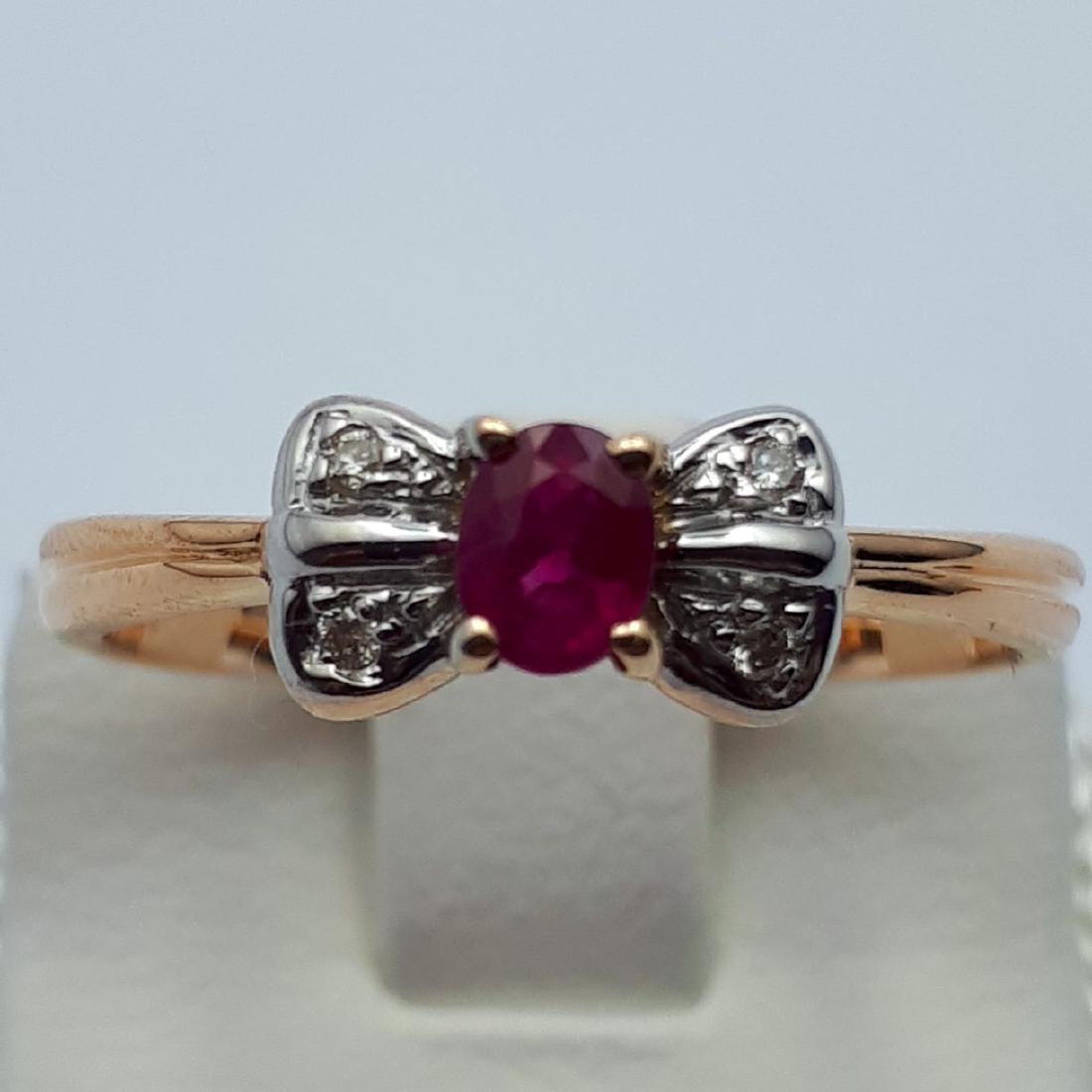 14 kt Red and white gold ring with ruby and diamond (1 of 6)