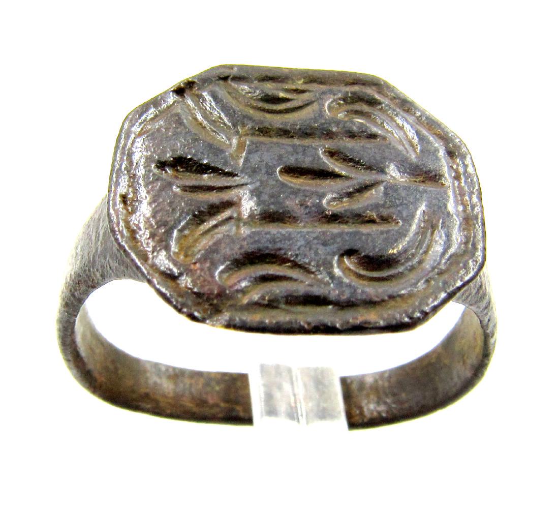 Medieval Crusaders Bronze Heraldic Seal Ring (1 of 4)