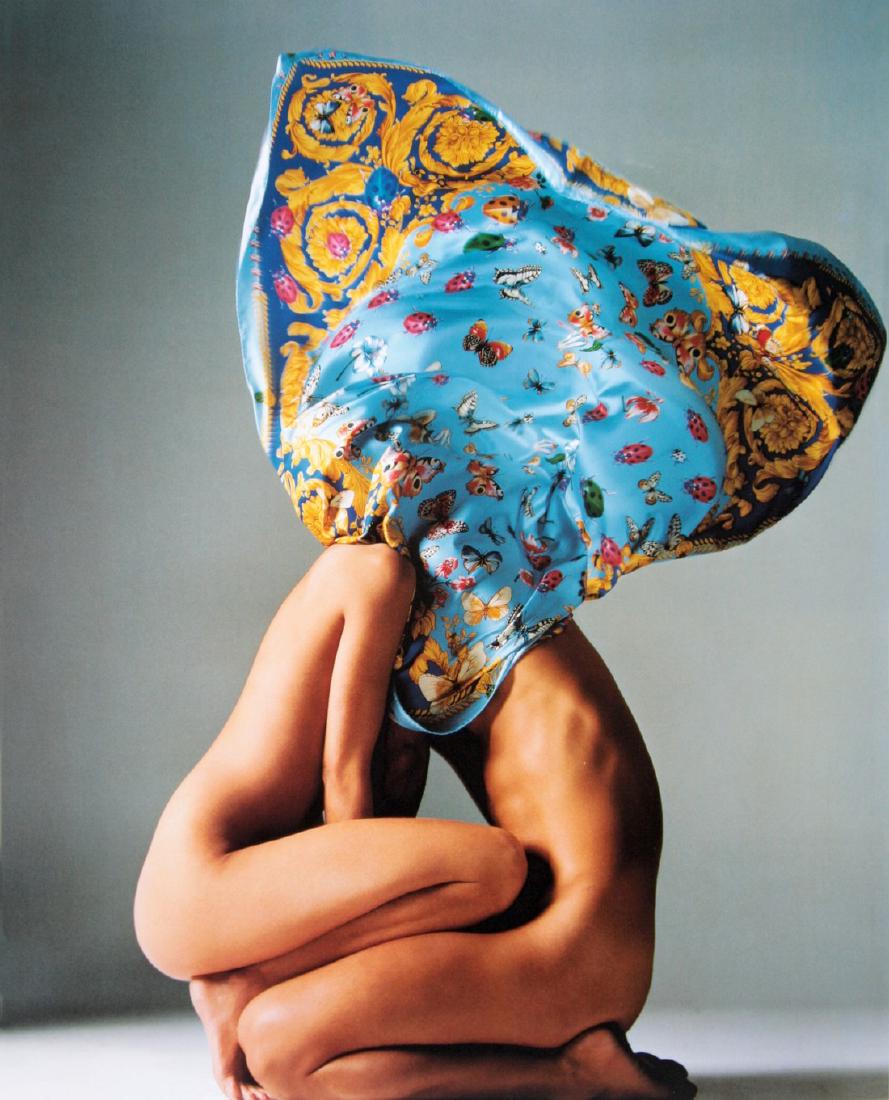 RICHARD AVEDON - Kara Young and Reinaldo for Versace: Artist: Richard Avedon Title: Kara Young and Reinaldo for Gianni Versace Date Printed: 1999 Medium: Colour Photo-lithograph Printer Location: Printed in Germany in 1999 Size: 27 x 34 cm - 10.6 x 13.4