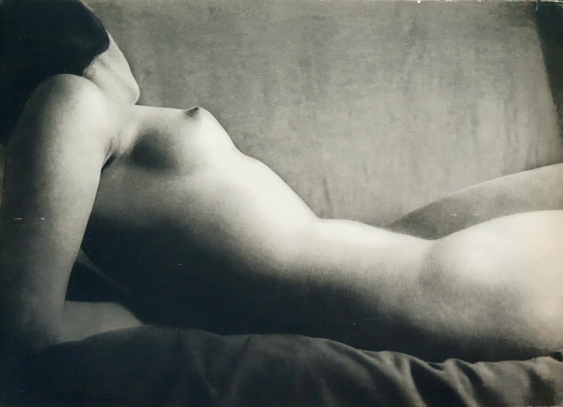 BRASSAI - Vintage Nude Print: Artist: Brassai Title: Vintage Nude Print Date Printed: 1948 Medium: Heliogravure Printer Location: Théo Brugière - Paris Size: 24.5 x 34 cm - 9.5 x 13.5 Inches Brassai was a Hungarian-French photog