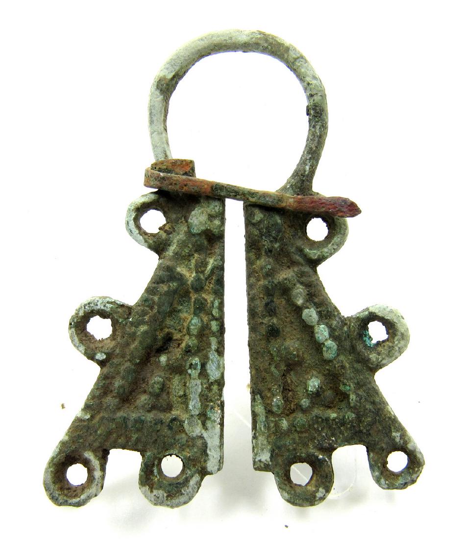 Medieval Viking Era Bronze Omega Penannular Brooch: Item: Medieval Viking Era Bronze Omega Penannular Brooch Date: Circa 900 – 1100 AD Material: bronze Provenance: Obtained from an old British collection; Purchased from a private London collector, ac