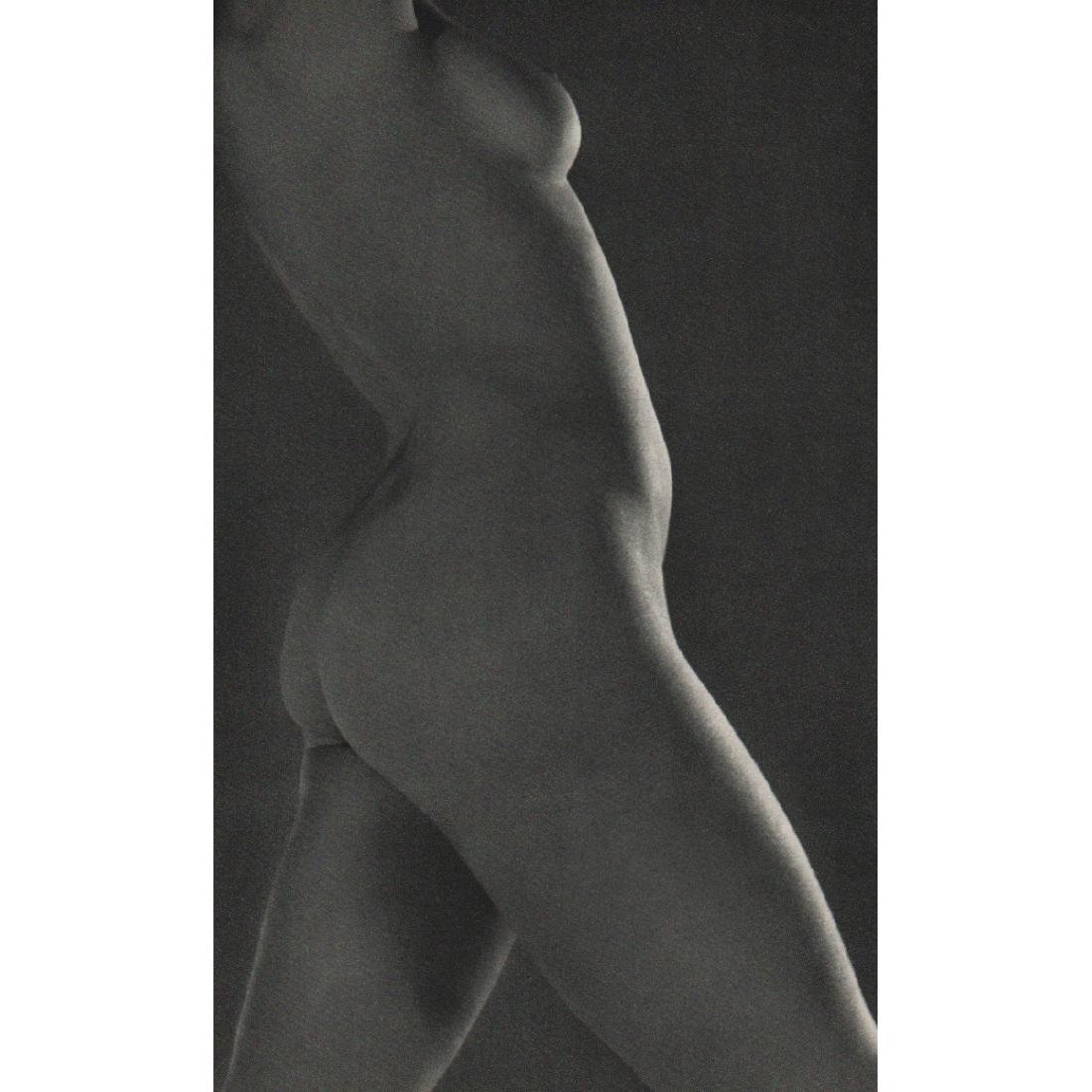 FRITZ HENLE - Nude: Artist: FRITZ HENLE Print Title: Nude Medium: Sheet-fed Gravure Printing Date: 1950's Printed in France Image Size approx: 7.25 x 11.5 inches Fritz Henle (1909-1993) was a German-born photographer, kn