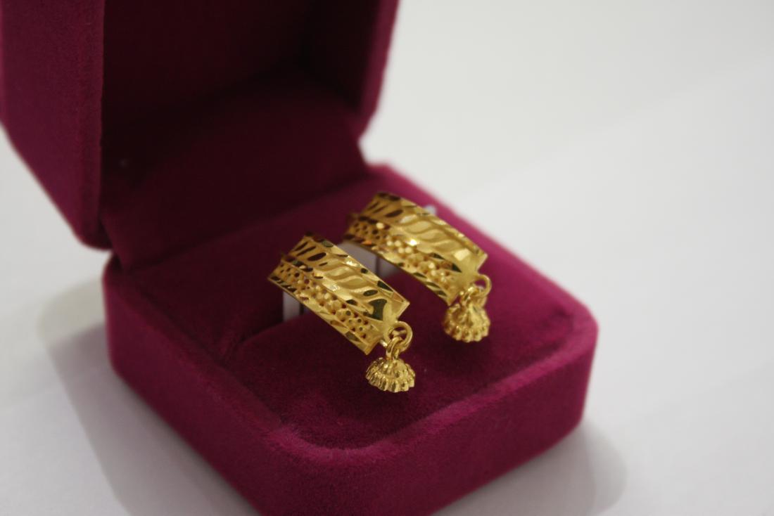 Gold earrings 21 kt (1 of 9)