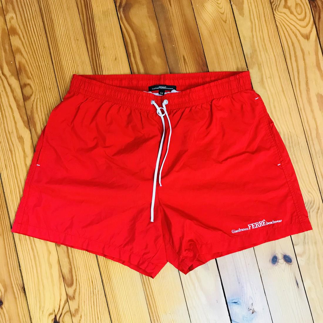 Men's Gianfranco FERRE Designer Swimming Trunks Shorts: Men's Gianfranco FERRE Designer Swimming Trunks Shorts Size L Modern L Please note that this lot has a confidential reserve. When you leave a bid in advance of the auction, submit your maximum. The bi