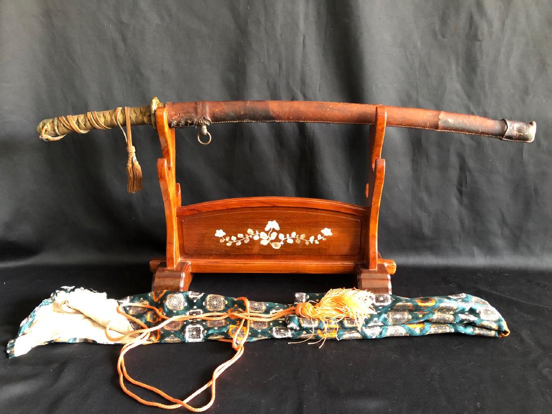 Mighty WWII Gunto Katana sword double signed Genbusai (1 of 6)